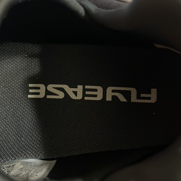 Men shoes - Picture 3 of 5